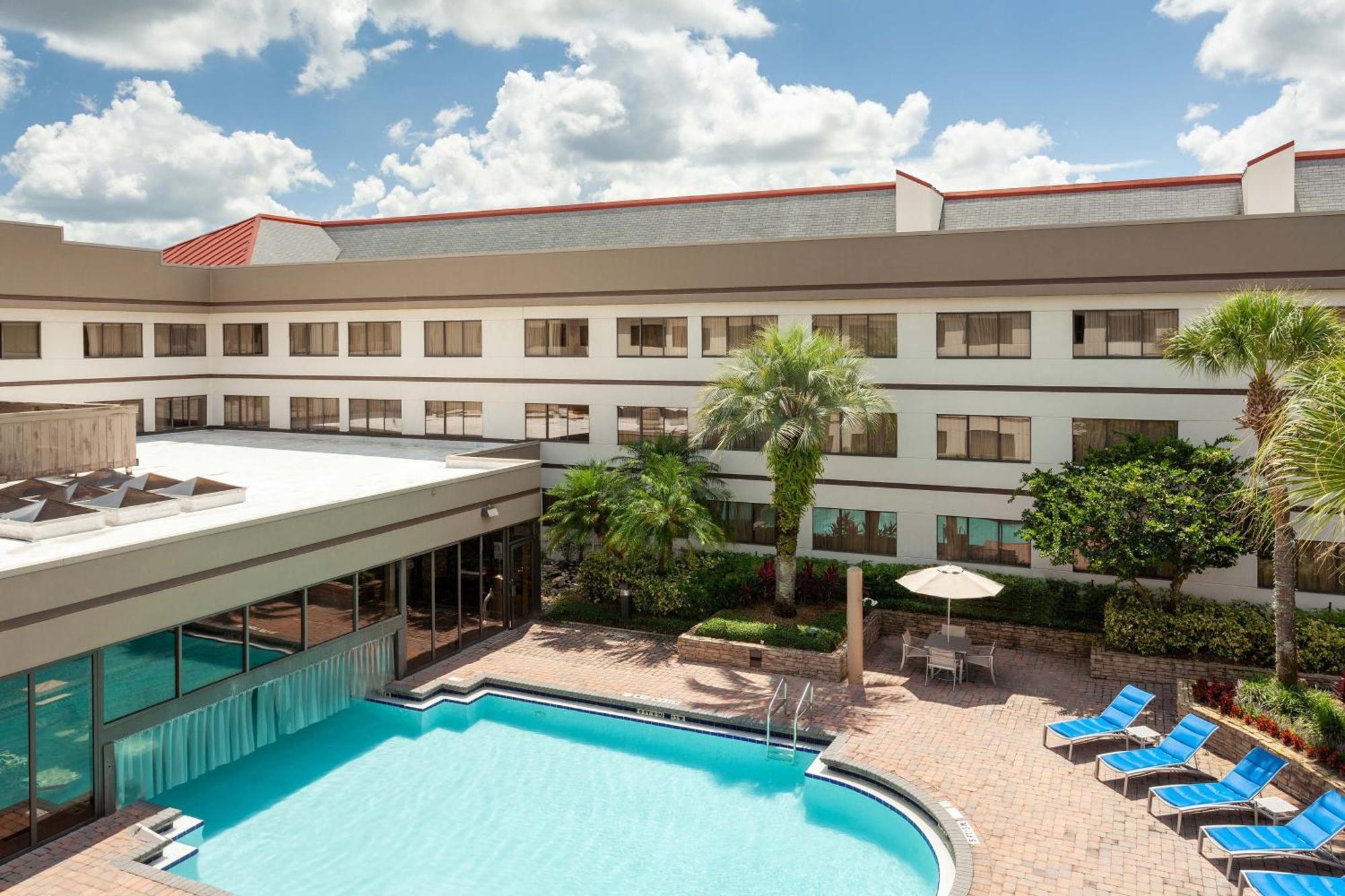 Sheraton Suites Orlando Airport Hotel Eksteriør bilde